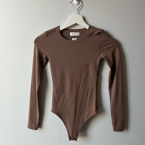 Aritzia Babaton Brown Nude Long Sleeve Bodysuit - Picture 1 of 4